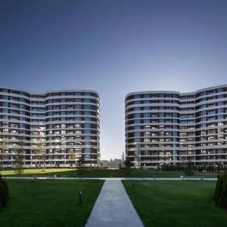 Apartment 1bdr Luxurious Flat With Pool And Garden