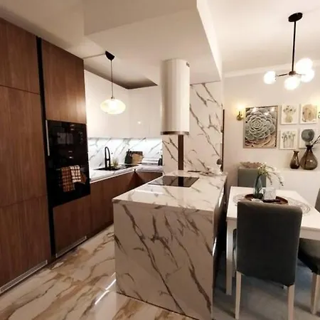 1bdr Luxurious Flat With Pool And Garden